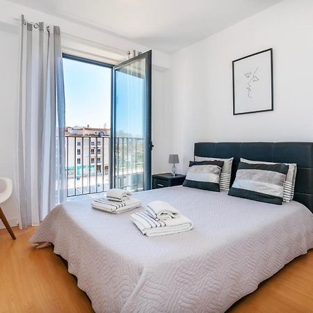 Modern Flat By Lagos Marina And Old Town لاغوس المظهر الخارجي الصورة