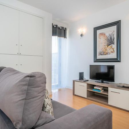 Modern Flat By Lagos Marina And Old Town لاغوس المظهر الخارجي الصورة