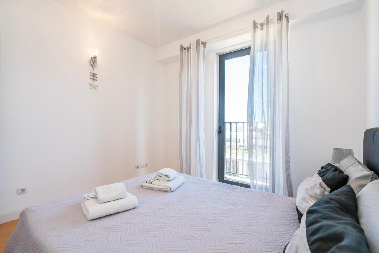 Modern Flat By Lagos Marina And Old Town لاغوس المظهر الخارجي الصورة