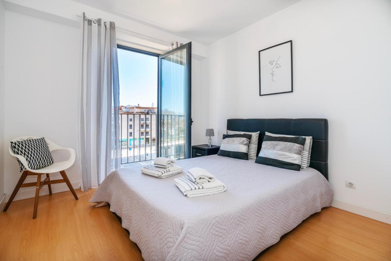 Modern Flat By Lagos Marina And Old Town لاغوس المظهر الخارجي الصورة