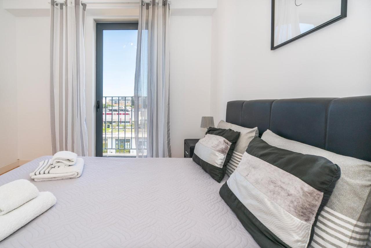 Modern Flat By Lagos Marina And Old Town لاغوس المظهر الخارجي الصورة