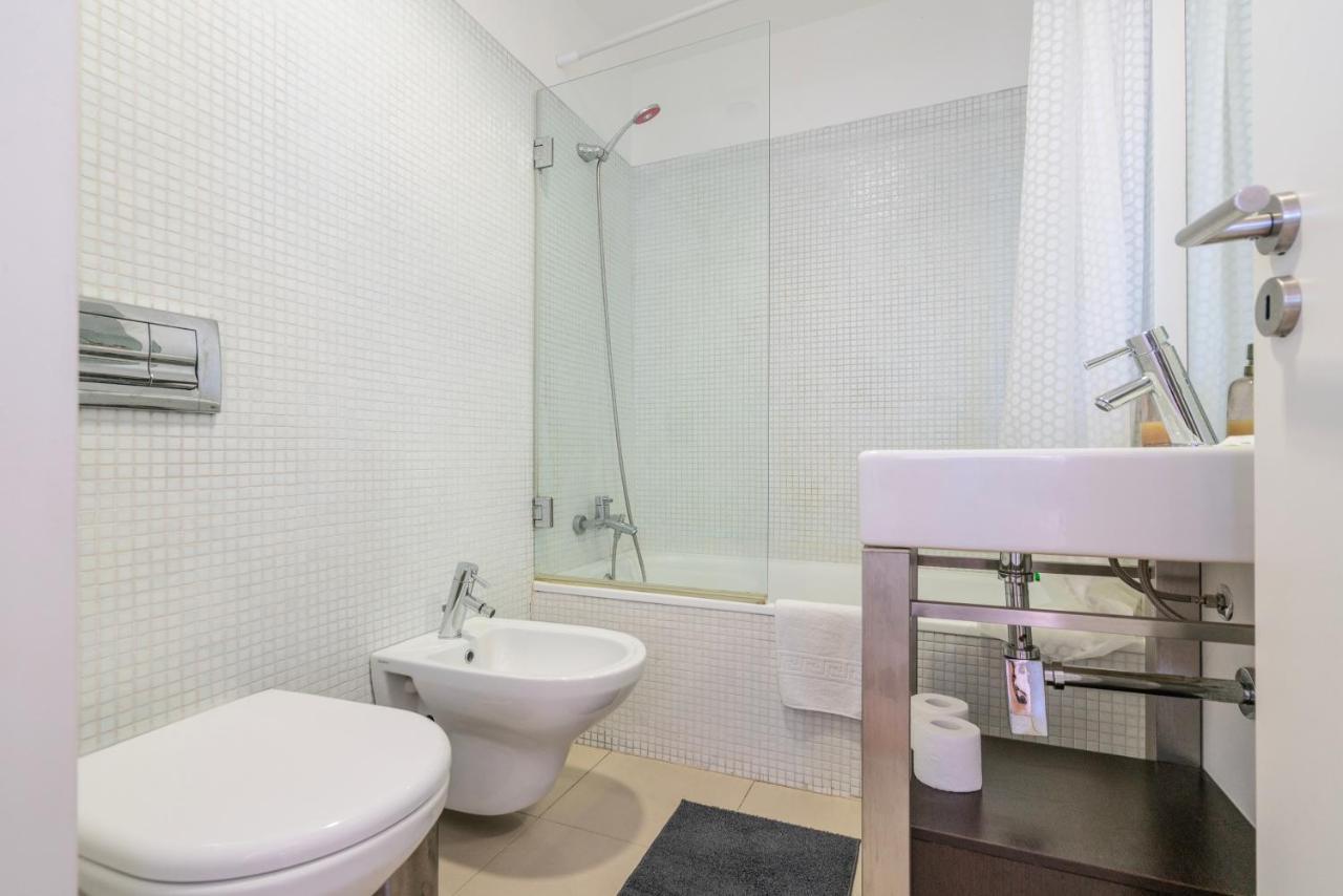 Modern Flat By Lagos Marina And Old Town لاغوس المظهر الخارجي الصورة