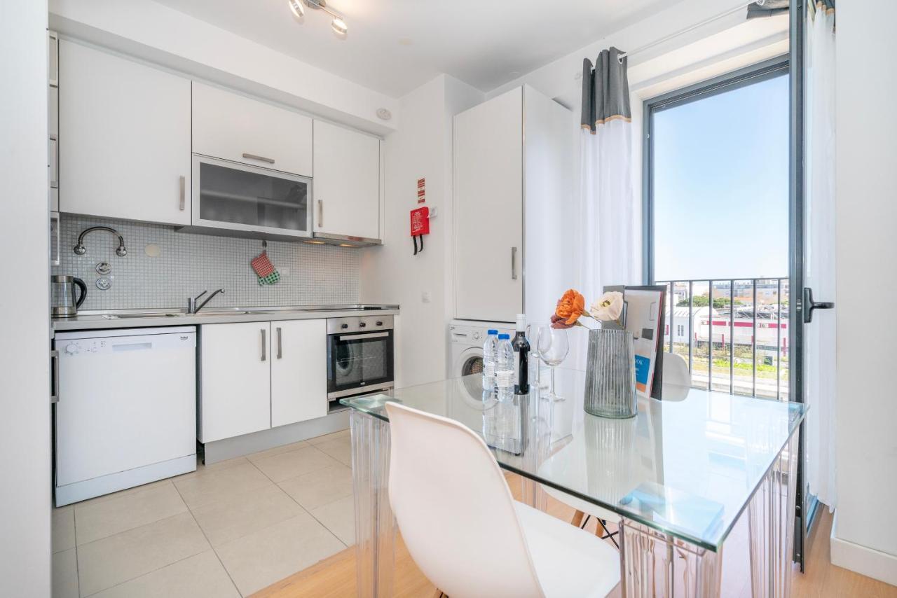 Modern Flat By Lagos Marina And Old Town لاغوس المظهر الخارجي الصورة
