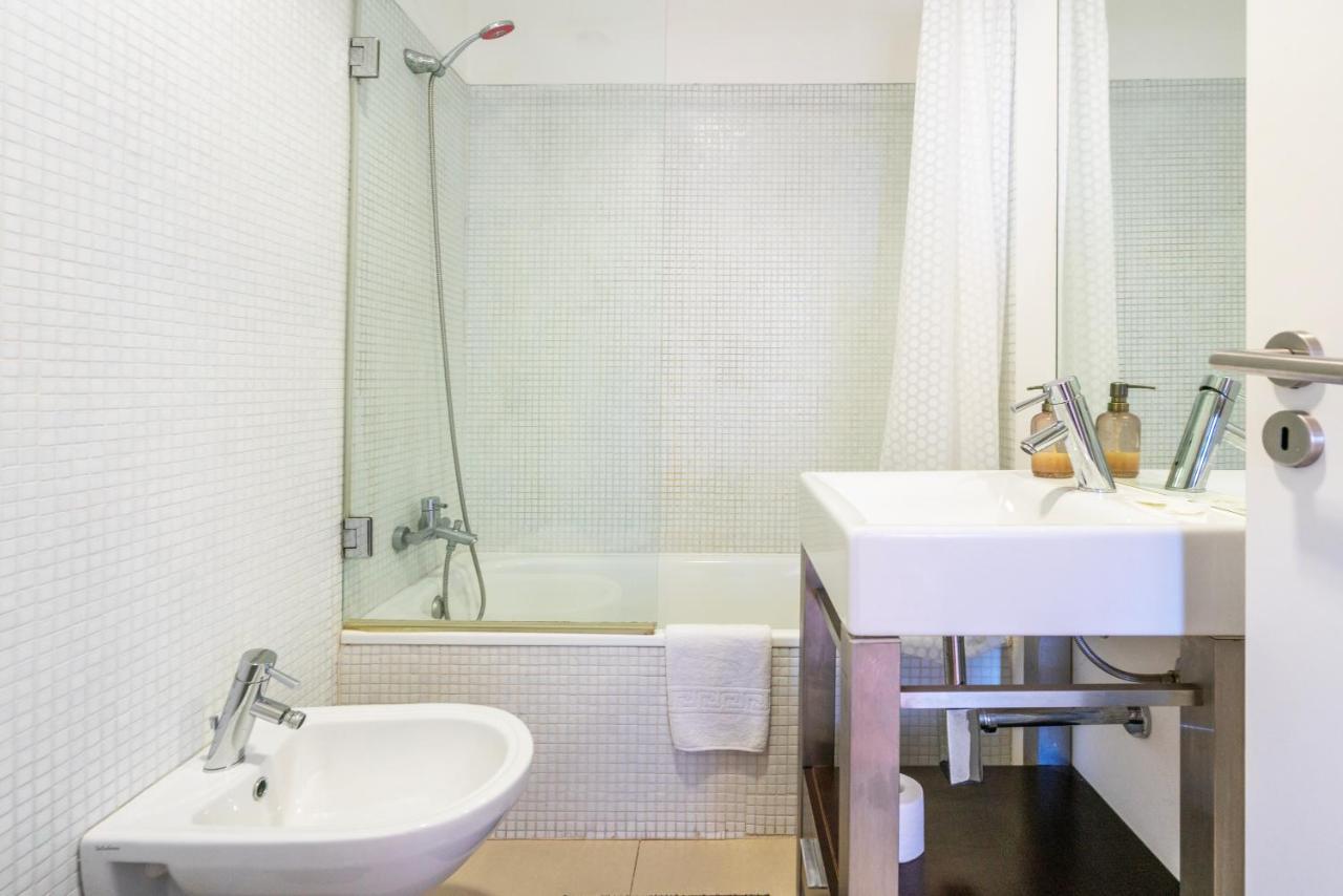 Modern Flat By Lagos Marina And Old Town لاغوس المظهر الخارجي الصورة