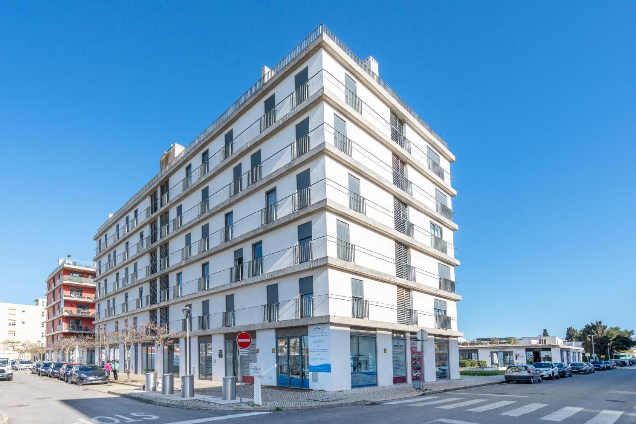 Modern Flat By Lagos Marina And Old Town لاغوس المظهر الخارجي الصورة