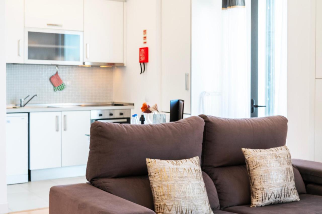 Modern Flat By Lagos Marina And Old Town لاغوس المظهر الخارجي الصورة
